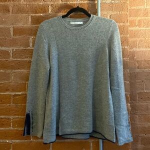 EUC Subtle Luxury Cashmere Crew with Navy Details, S/M